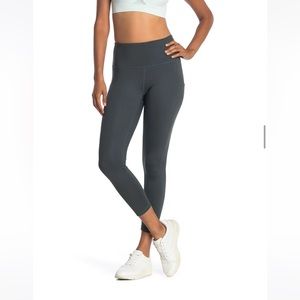 Z by Zella Green Urban 7/8 Leggings Large